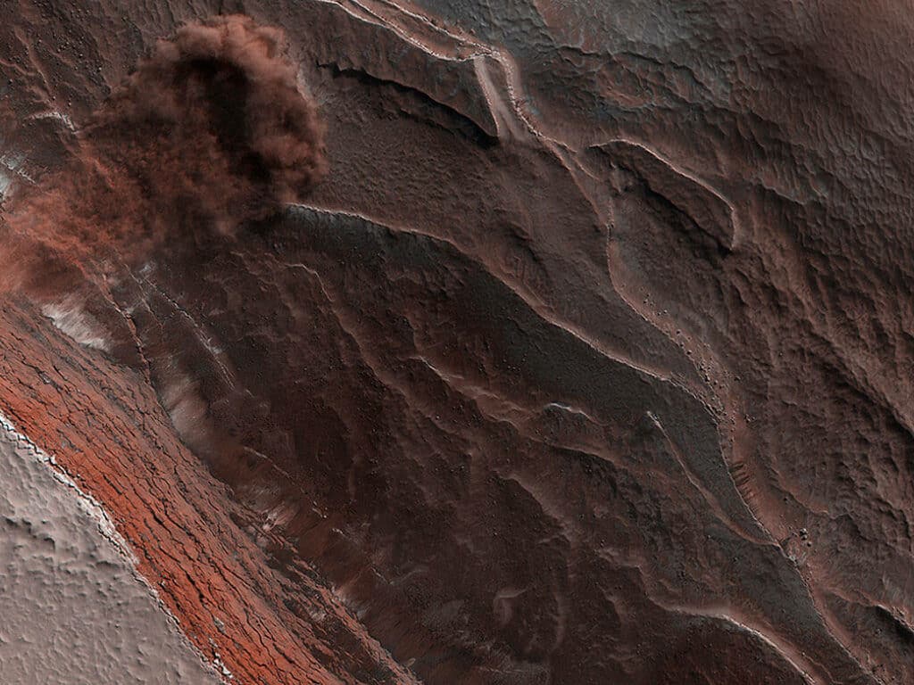 Mars Avalanche